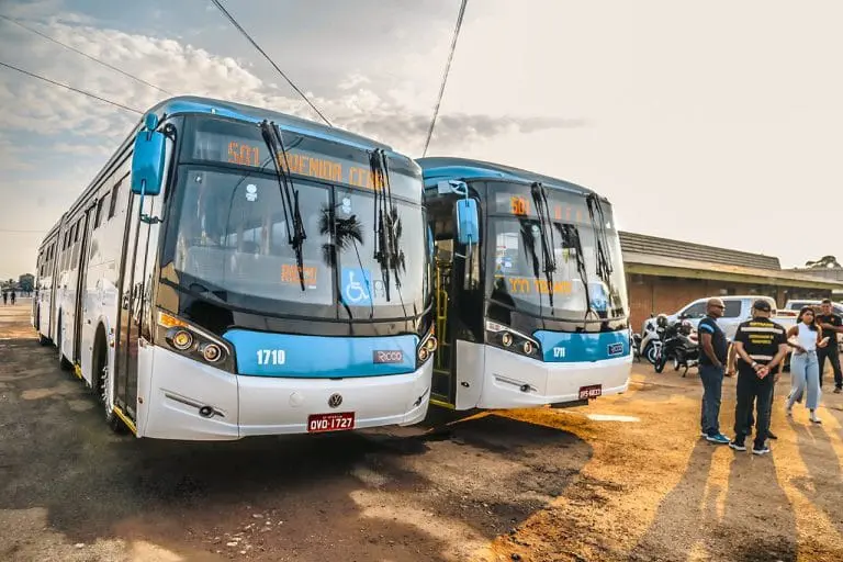 Justiça autoriza retorno imediato de 50 ônibus ao transporte coletivo de Rio Branco