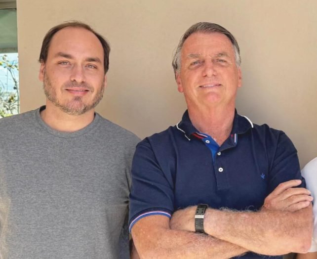 carlos-bolsonaro-faz-publicacao-reflexiva-e-prega-uniao;-veja