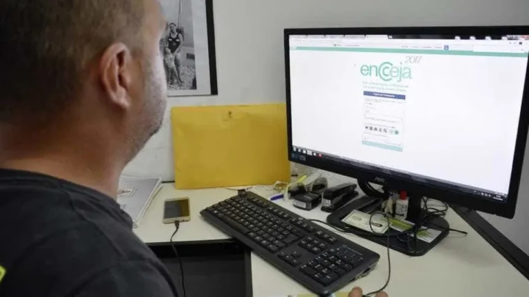 Encceja 2026: alunos já podem consultar cartilha de redação