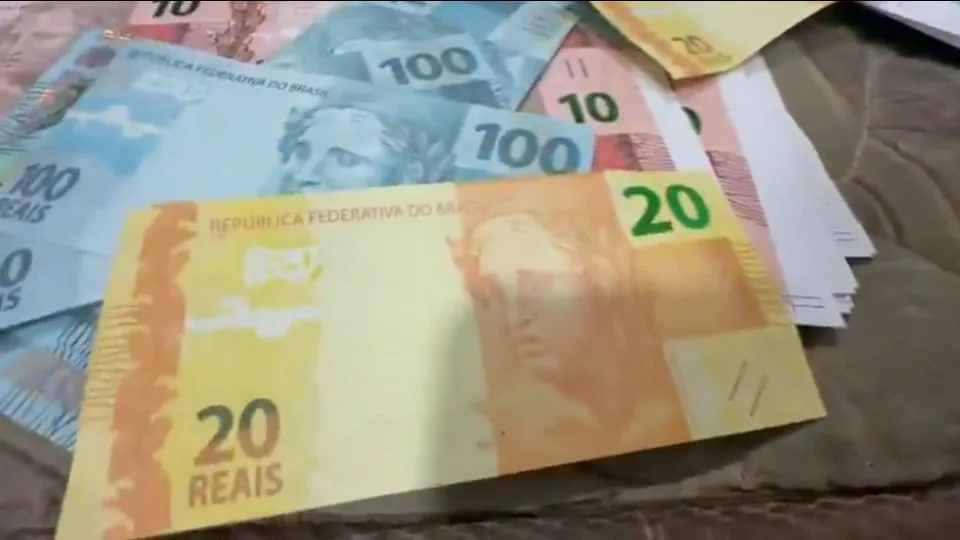 Polícia Militar desmantela gráfica de notas falsas no Rio de Janeiro