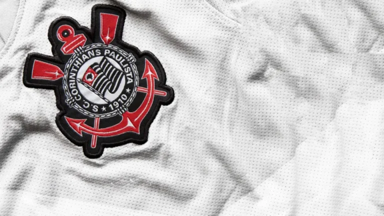 Cofundador da Fatal diz que patrocínio ao Corinthians busca