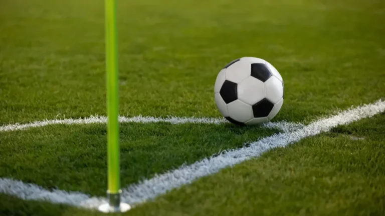 Goiás e Londrina fazem jogo isolado na segunda-feira em busca da reabilitação na Série B