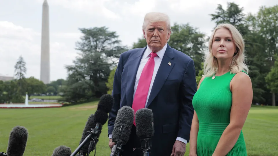 Trump perde uma peça-chave: A difícil sucessão de Karoline Leavitt