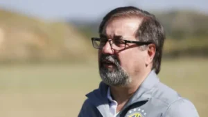 Ex-dirigente do São Paulo sofre roubo de gangue do quebra-vidros