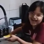 Menina tem ataque de riso de mais de 3h (que esconde problema de saúde)