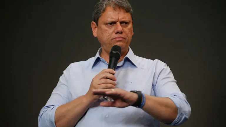Justiça proíbe desapropriações em quadra que gestão Tarcísio está demolindo para sua futura sede