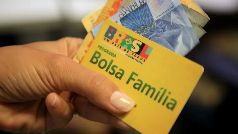Bolsa Família de agosto começa a ser pago nesta terça (18)