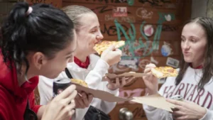 Intoxicação alimentar pode estragar suas férias; veja como se proteger