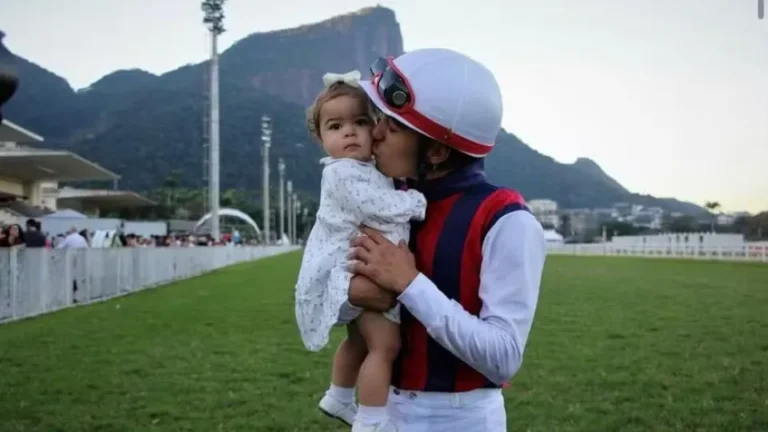 Jóquei morre dias após queda em páreo do Jockey Club, no Rio