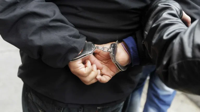 Ex-policial civil é preso sob suspeita de atirar a esmo em veículos e pessoas na zona leste de SP