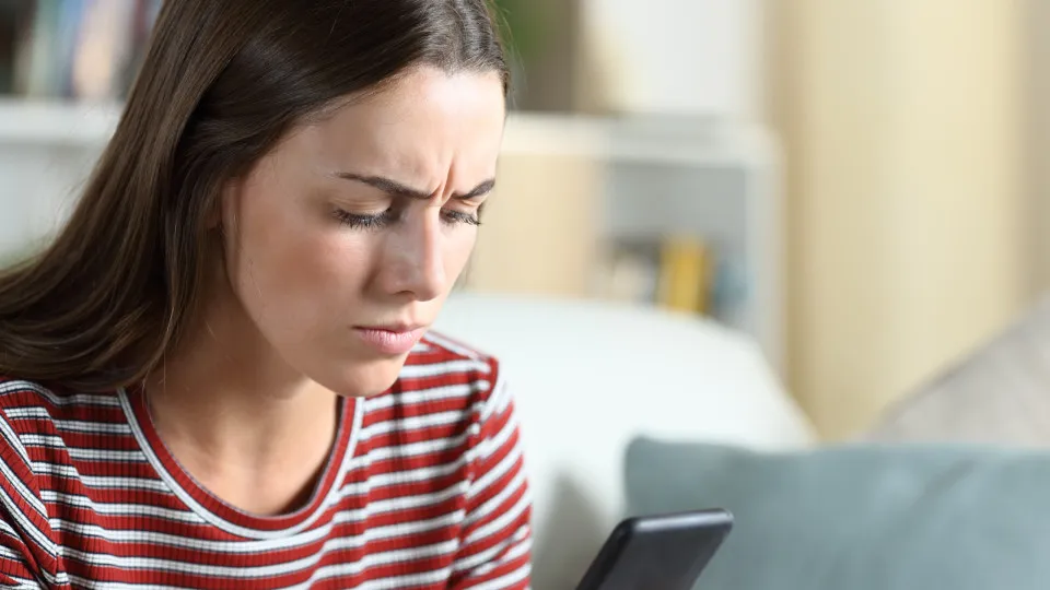 É mesmo necessário reiniciar o celular após atualização? Saiba porquê