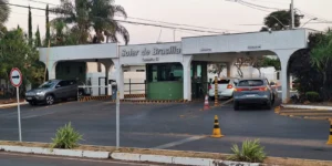 Moraes nega pedido para Javier Milei visitar Bolsonaro em casa