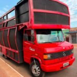 Carro de som vermelho chama atenção antes de carreata de Tião Bocalom em Rio Branco
