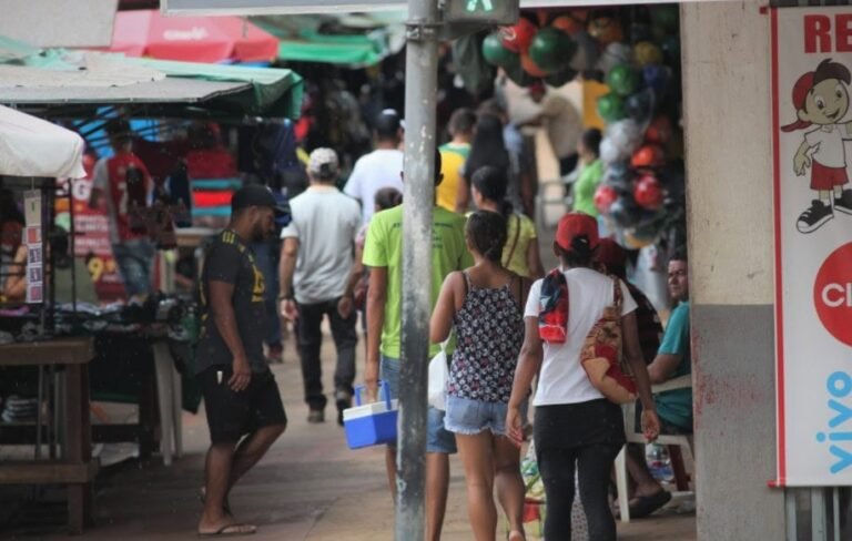 Varejo tradicional cresceu 2,5% no Acre, enquanto o ampliado avançou 2,1%, com desempenho menor nos setores de veículos e construção.