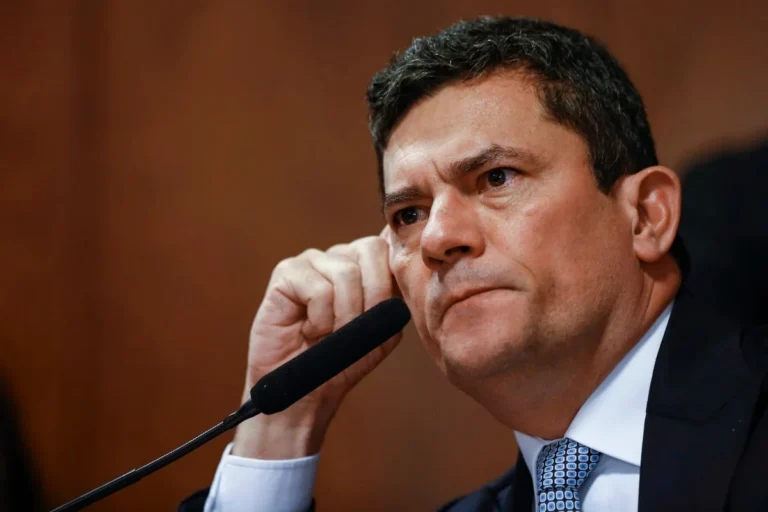 Sergio Moro recusa debate e classifica confrontos como “rinha de galo”