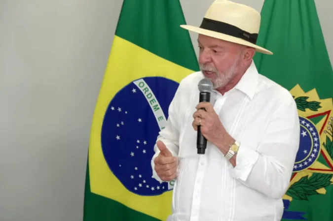 Lula diz que Brasil será “dono do próprio nariz” no mundo da IA