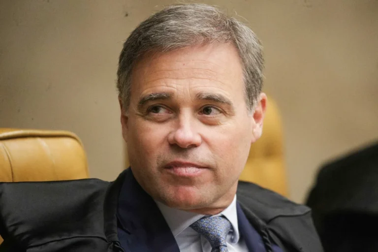 Mendonça desbloqueia 23 imóveis ligados a negócios do Banco Master com o BRB