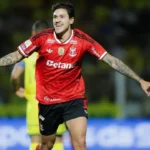 Flamengo atropela Mirassol e cola de vez no Palmeiras, líder do Brasileirão