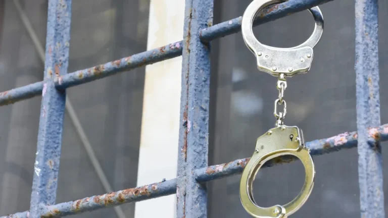 Homem é preso em flagrante por agredir companheira no interior de SP