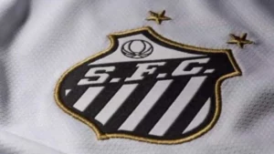 Santos faz três gols no 1º tempo e quase cede empate, mas vence o Inter
