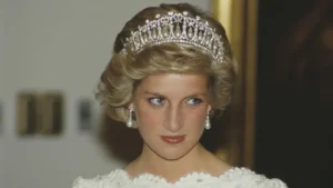 Vestido da vingança de princesa Diana pode ser vendido por R$ 1,6 milhão