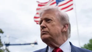 Trump promete dar R$ 25 mil a cada americano caso republicanos vençam as eleições de novembro