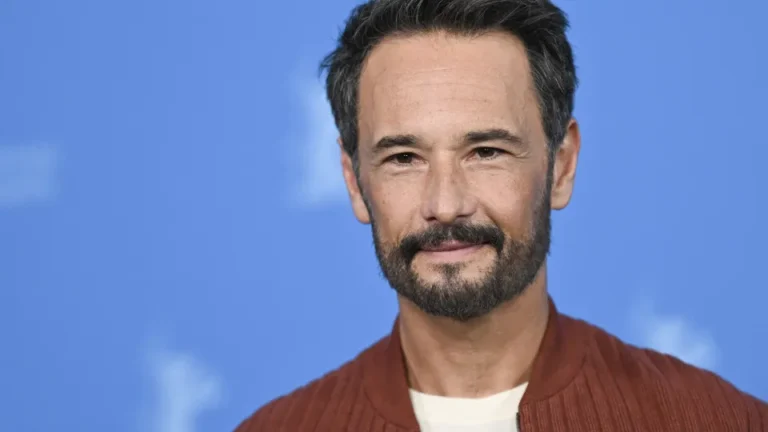 Santoro é abordado por influenciador que não o reconhece e revela perrengues de Hollywood