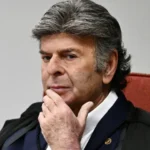 Diálogos indicam que Vorcaro usou empresas para bancar homenagem a Fux em NY