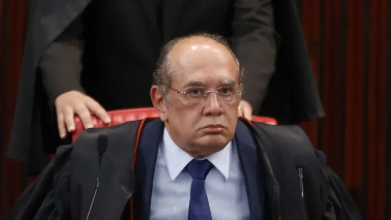 Gilmar pede análise no plenário do STF de disputa de usinas que beneficiaria Vorcaro