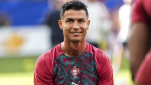 Cristiano Ronaldo é comparado a boxeador e futuro na seleção vira debate