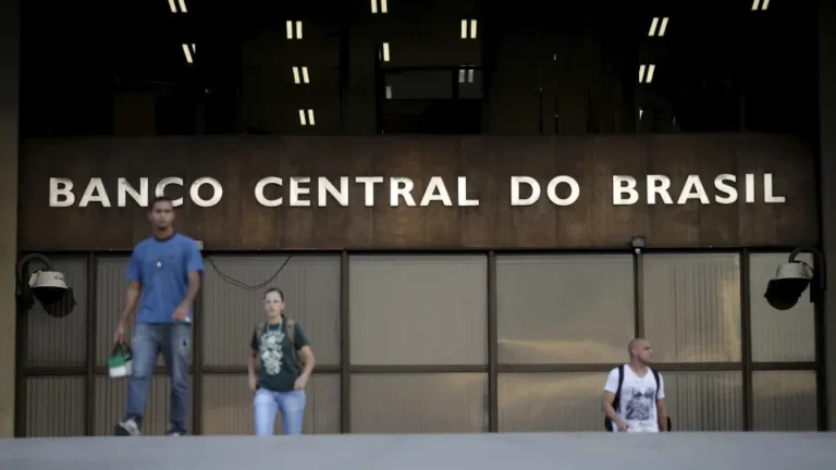BC reduz projeção de crescimento da economia para 1,8%