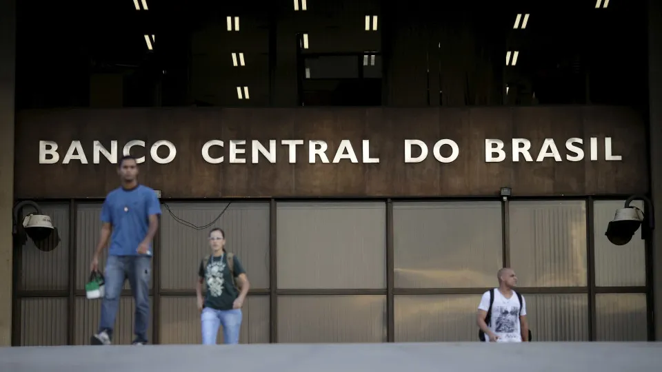BC reduz projeção de crescimento da economia para 1,8%
