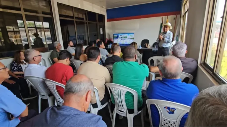 Bocalom ouve demandas de empresários do transporte e logística no Acre