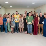 Alan Rick visita Clínica CER e promete ampliar terapias infantis