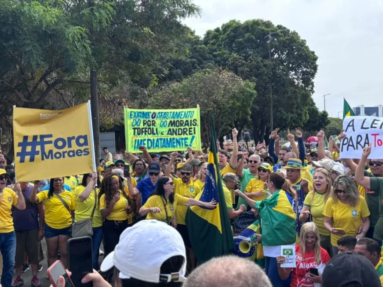 Protestos contra Moraes reúnem centenas durante 7 de setembro