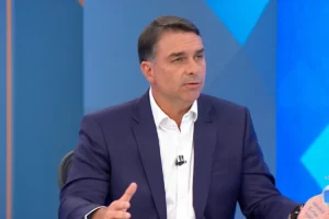 Meta descumpre prazo do TSE e omite dados de perfis falsos contra Flávio