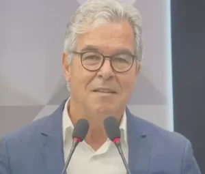 Jorge diz que Alan e Gladson foram eleitos “batendo palmas para ele”