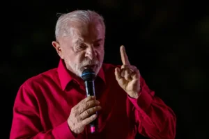 Pesquisa avalia governo Lula como ruim ou péssimo; saiba mais