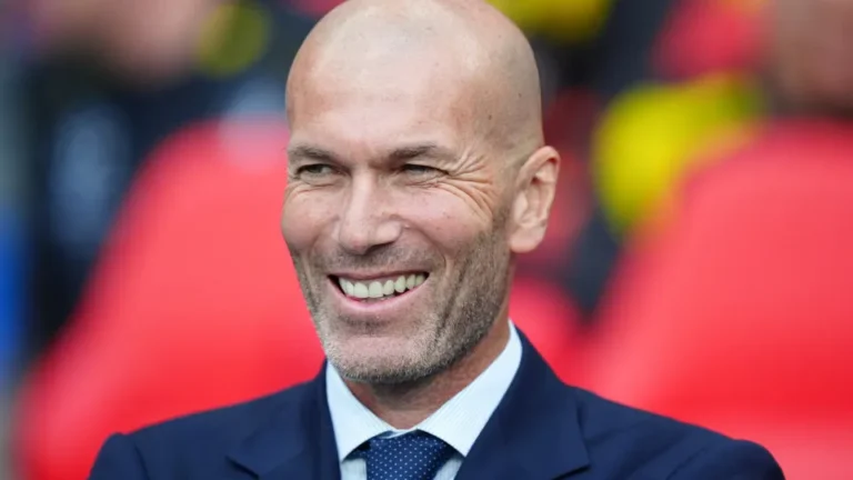 França sofre empate em reencontro de Zinédine Zidane com a Itália