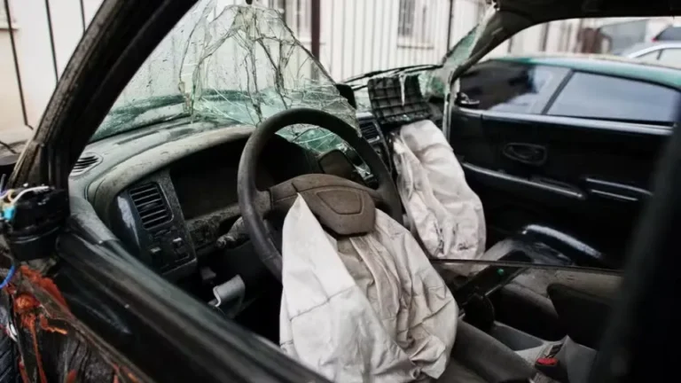 Brasileira morre após carro capotar durante possível ato sexual em Lisboa