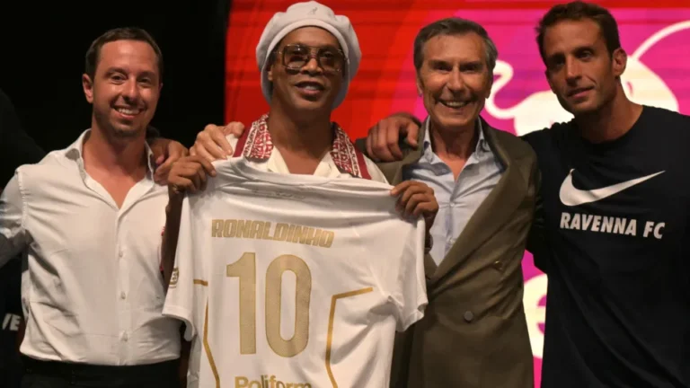 Famosos que voltaram depois da aposentadoria