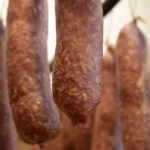Qual linguiça foi proibida pela Anvisa por conter bactéria perigosa?