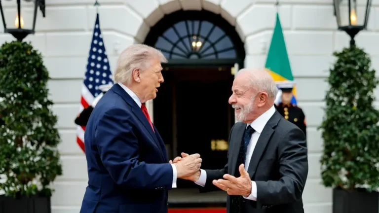 Brasil quer preservar negociação comercial com EUA mesmo após chegada de Flávio Bolsonaro