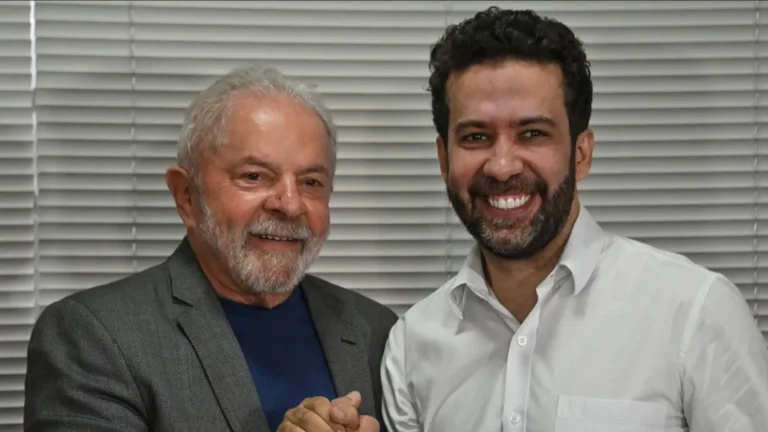 Lula fará live com Janones hoje? Veja horário e onde assistir